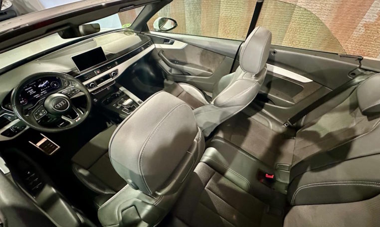 AUDI A5 2 0 TDI S tronic Cabrio 7