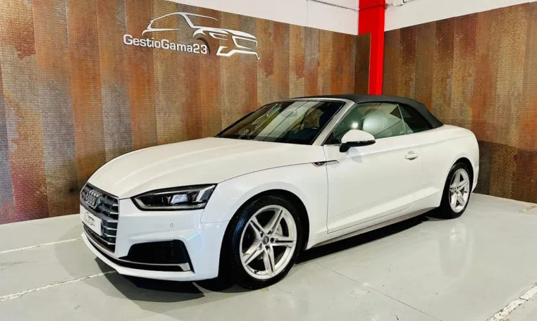 AUDI A5 2 0 TDI S tronic Cabrio