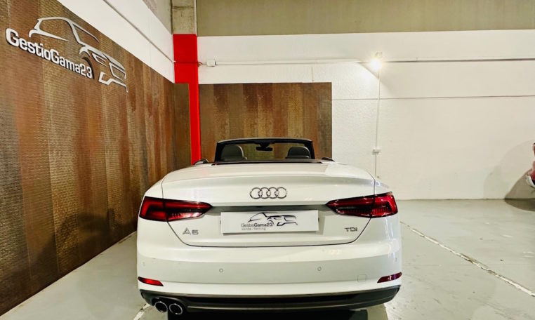 AUDI A5 2 0 TDI S tronic Cabrio 9