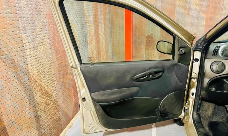 fiat punto classic en Tarragona (16)